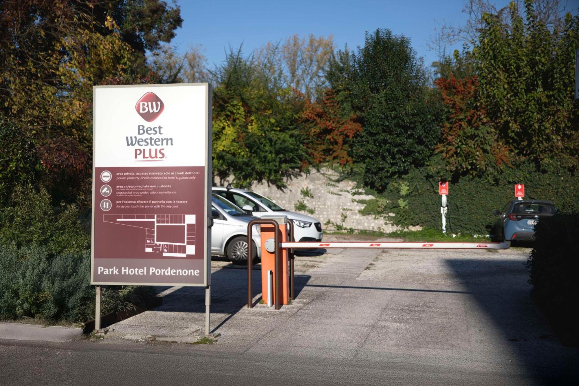 Best Western Plus Park Hotel Pordenone Exteriör bild